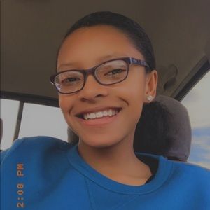 Meet your Posher, Kaitlyn